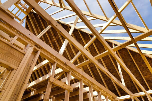 charpente en bois en Ile de France